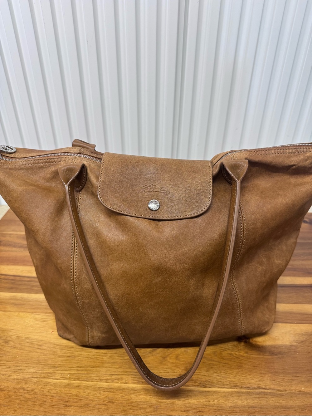 Longchamp Leather Tote Bag in Brown Read Description